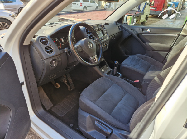 Volkswagen Tiguan Sport Sport 7