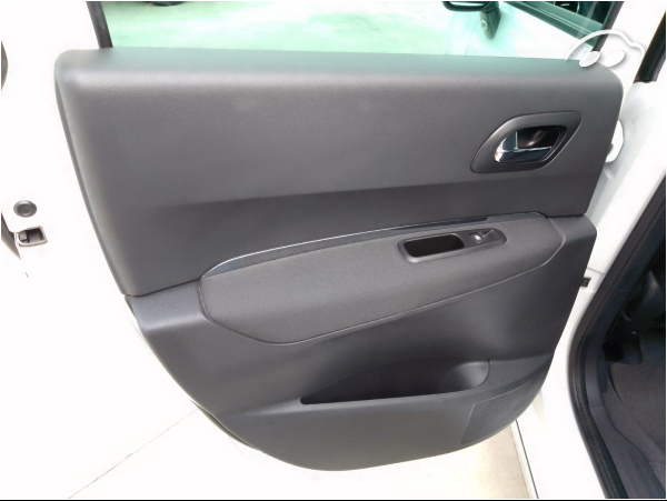 Peugeot 3008 1.6 HDI  10