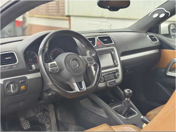 Volkswagen Scirocco 1.4 8