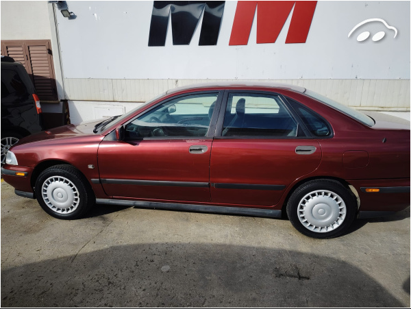 Volvo S40 1.6  2