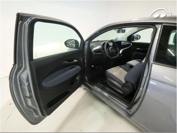 Fiat 500e 500 BEV HATCHBACK 87KW 118CV ICON 8