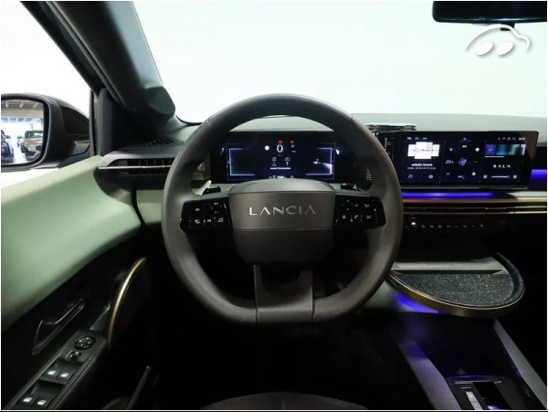 Lancia Ypsilon YPSILON 1.2 MHEV  AUTO 100CV 5P 10