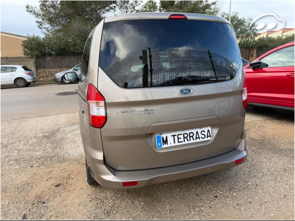 Ford Tourneo courier  10