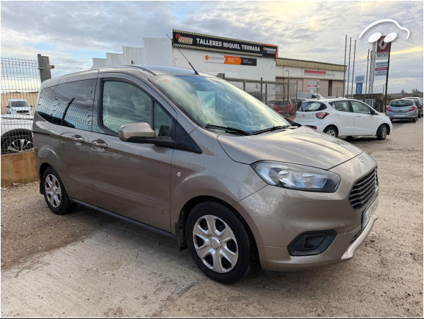 Ford Tourneo courier  3