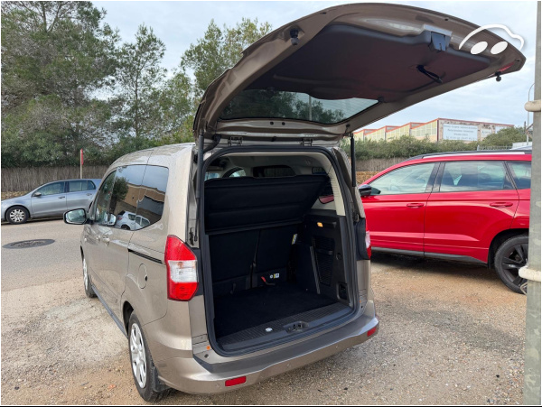 Ford Tourneo courier  9