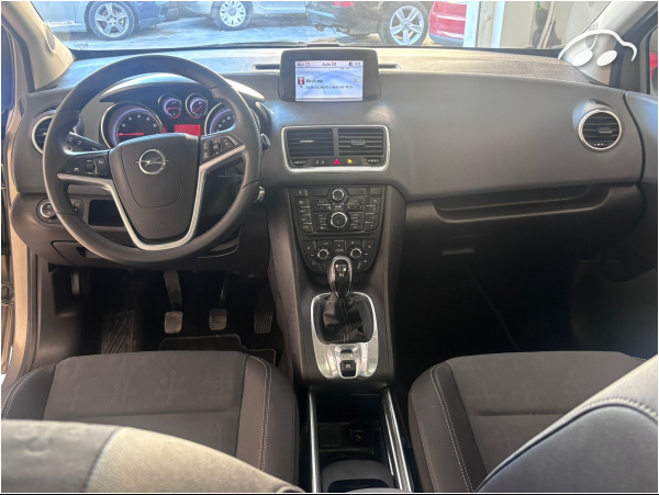 Opel Meriva  6