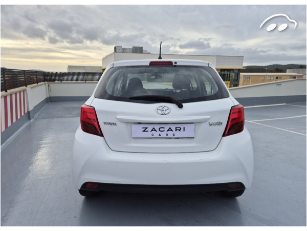 Toyota Yaris  7