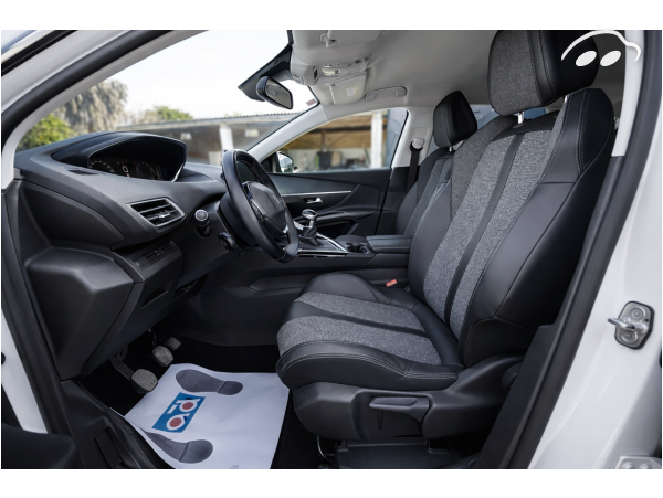 Peugeot 3008 ALLURE 130CV 9