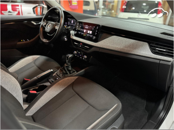 Skoda Kamiq SELECTION TSI AUTOMÁTICO 10