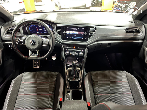 Volkswagen T-roc 1.5 TSI SPORT 11