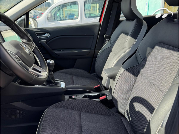 Renault Captur ZEN 8