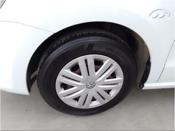 Volkswagen Polo 1.0 Ambition 8