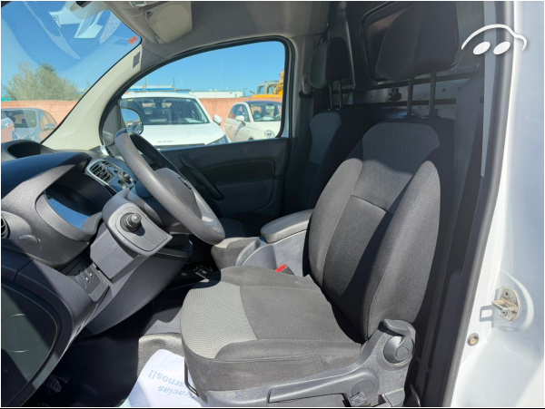 Nissan NV250 FURGON  7