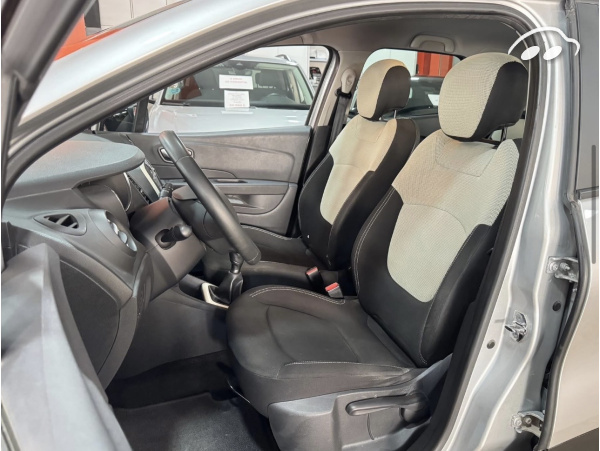 Renault Captur LIMITED TCE 8