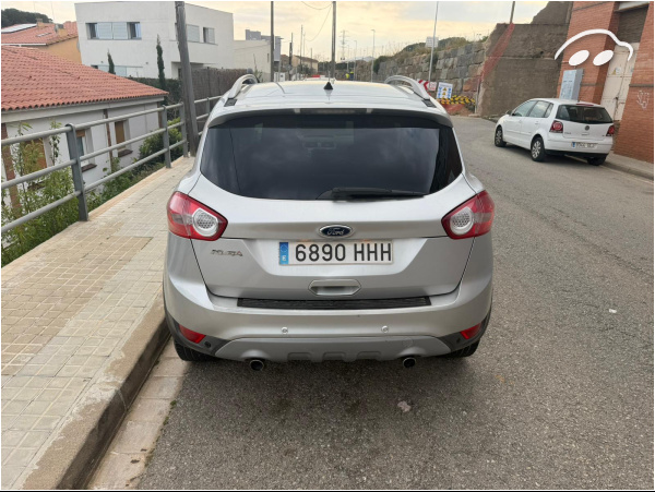 Ford Kuga  1