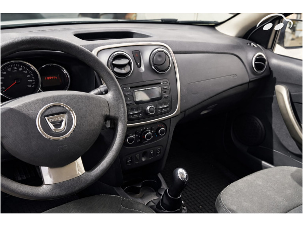 Dacia Sandero 1.2 11