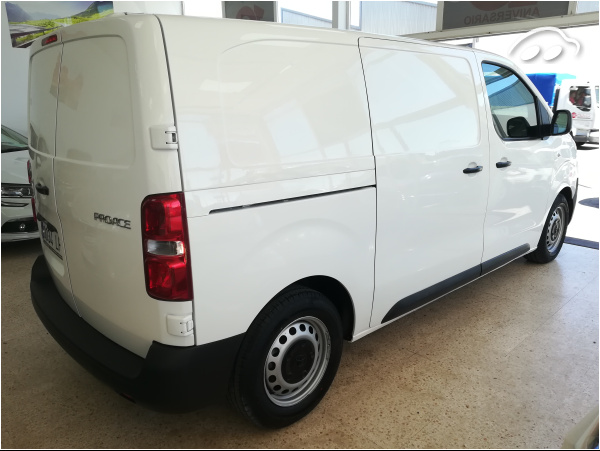 Toyota PROACE business 4