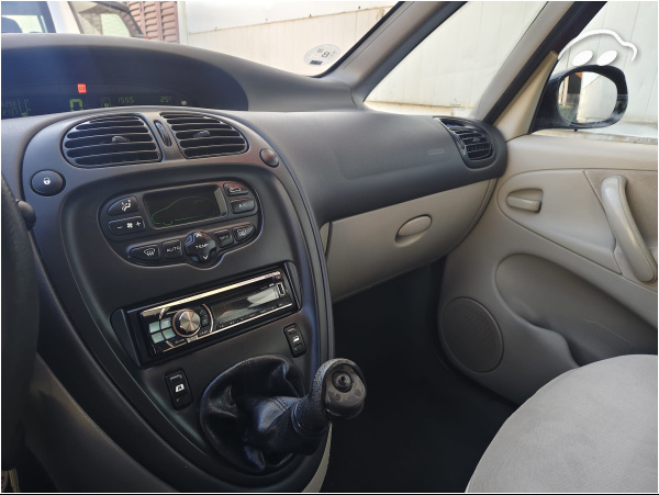 Citroen C4 Picasso  8