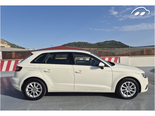 Audi A3  4
