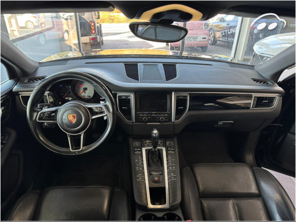 Porsche Macan  10