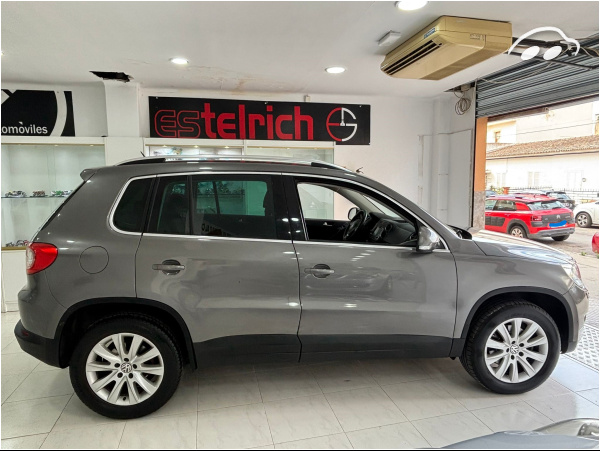 Volkswagen Tiguan  12