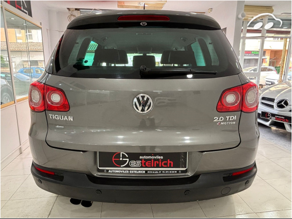 Volkswagen Tiguan  7