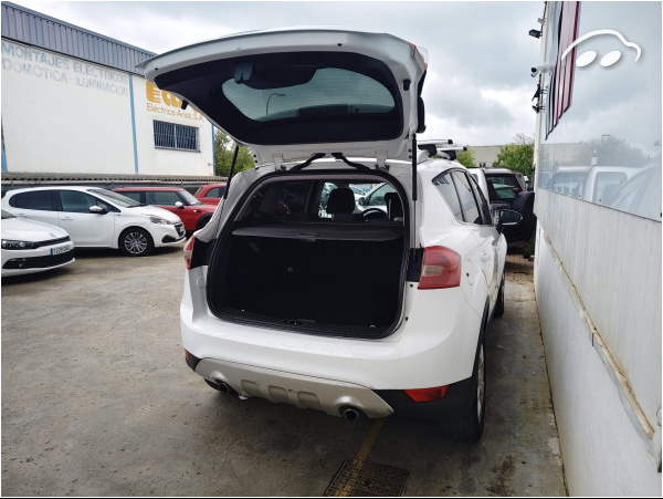 Ford Kuga  7
