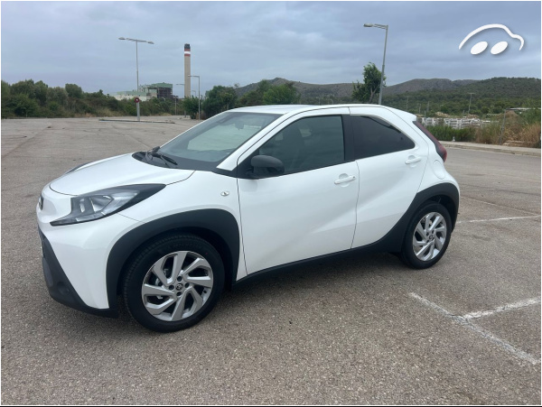 Toyota Aygo X Cross 1.0 VVTI PLAY 4