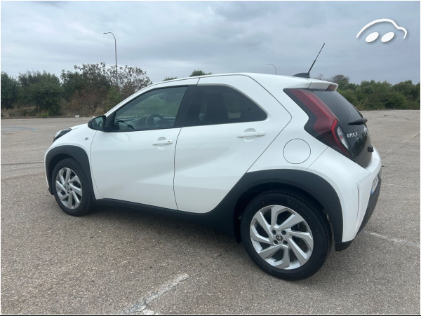 Toyota Aygo X Cross 1.0 VVTI PLAY 5