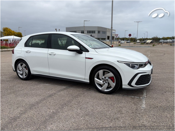 Volkswagen Golf VIII GTI 2.0 TSI 245cv 1